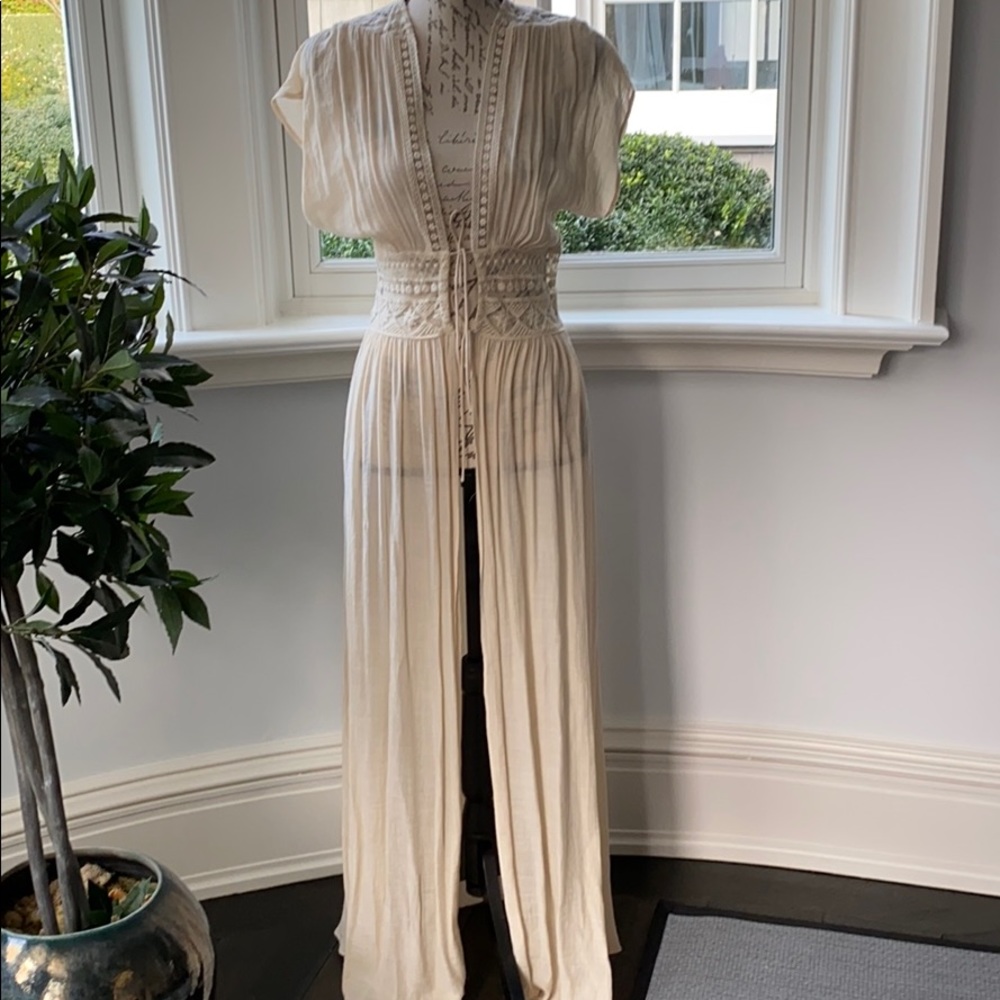 Euc Coverup - image 1